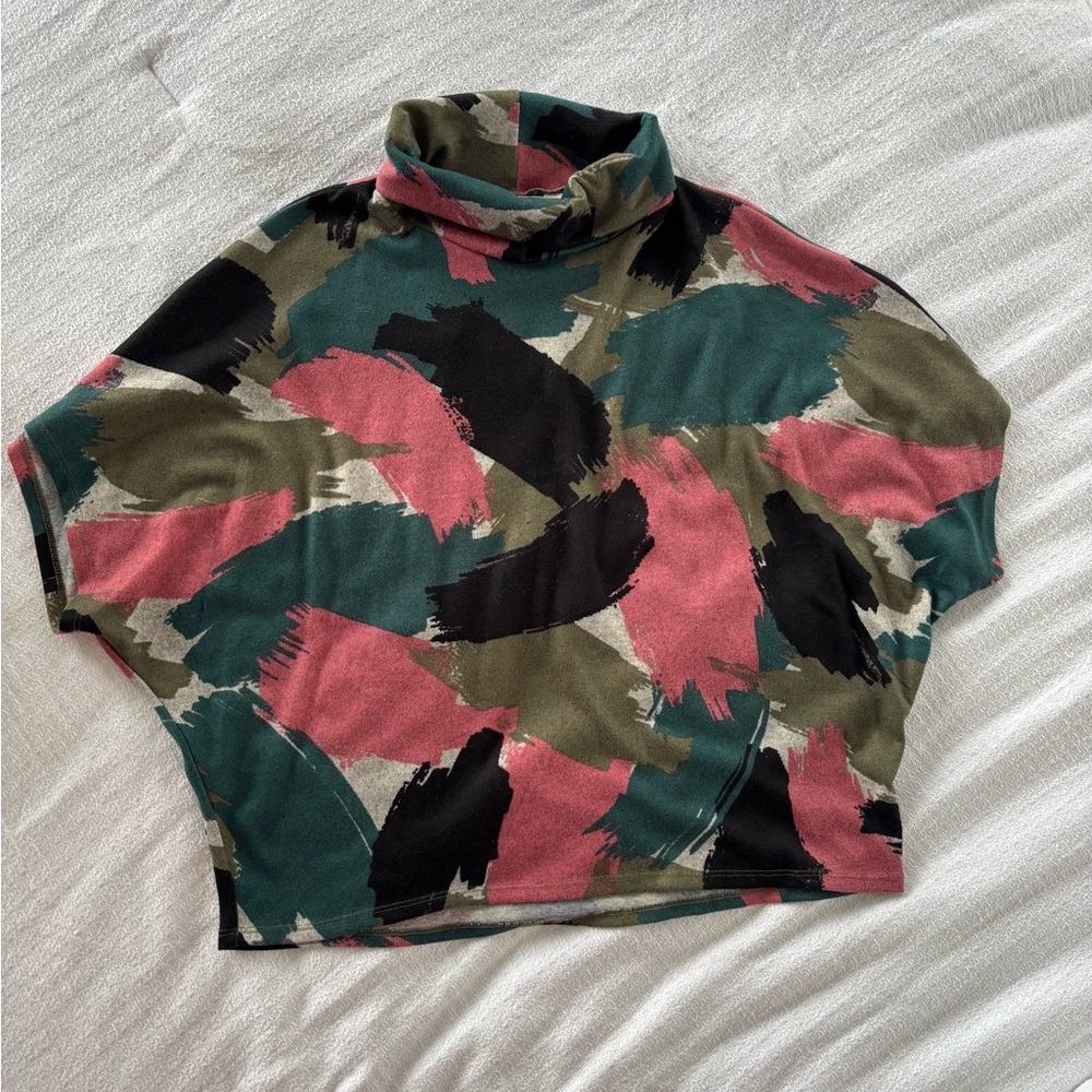 Chic Apricot Women's Poncho - Multicolor Abstract Design